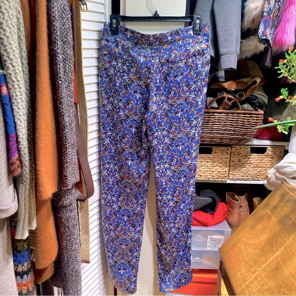 Zara Scroll Print Satin Dress Pants - Picture 3 of 6